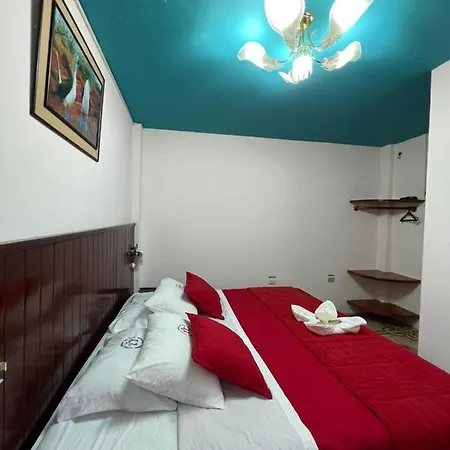 Hostal Brisas Del Mar Puerto Villamil Exterior photo