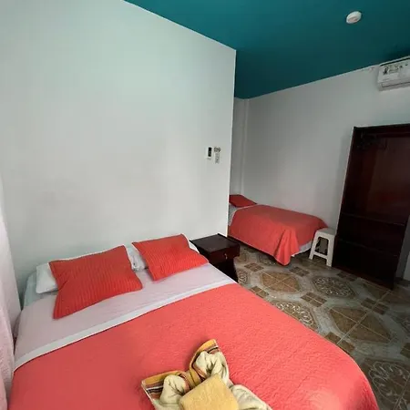 Hostal Brisas Del Mar Puerto Villamil Exterior photo