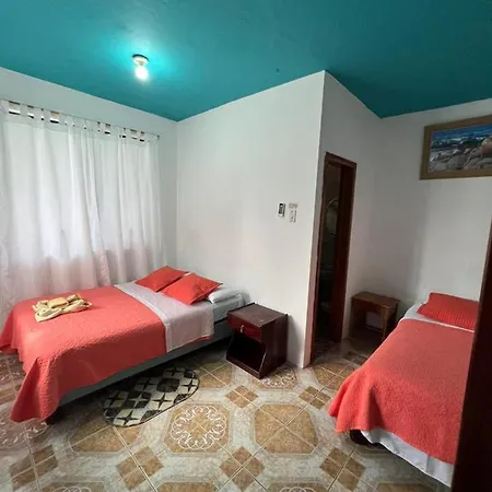 Hostal Brisas Del Mar Puerto Villamil Exterior photo