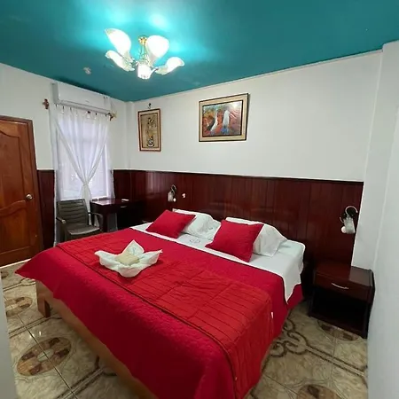 Hostal Brisas Del Mar Puerto Villamil Exterior photo
